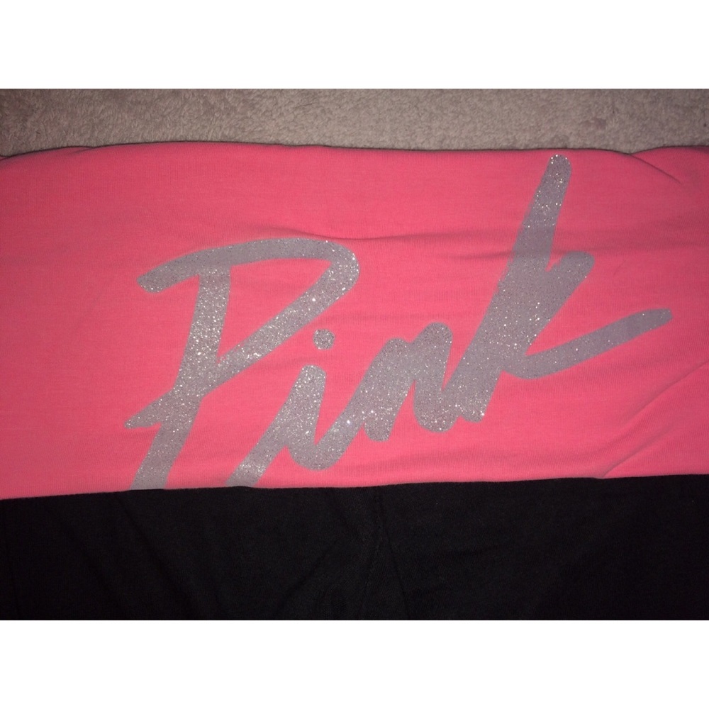 Victoria’s Secret PINK cropped Capri yoga pants